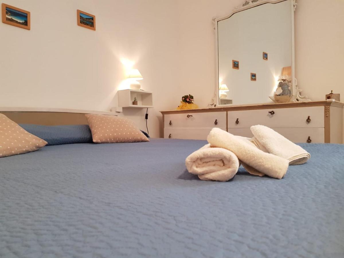 Bed and Breakfast Casa Di Giu Порто-Торрес Екстер'єр фото